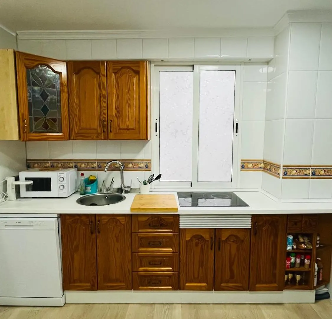 Habitacion Buena, Bonita Y Barata Malaga