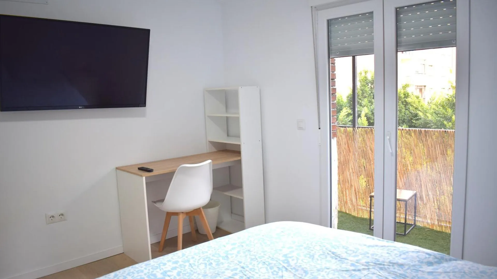 Habitacion Buena, Bonita Y Barata Malaga